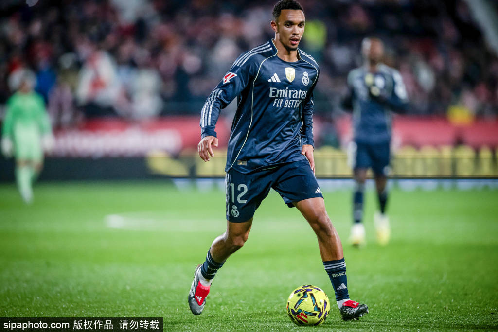 哈维·阿隆索确认姆巴佩恢复健康，皇马迎战阿拉维斯再添胜算